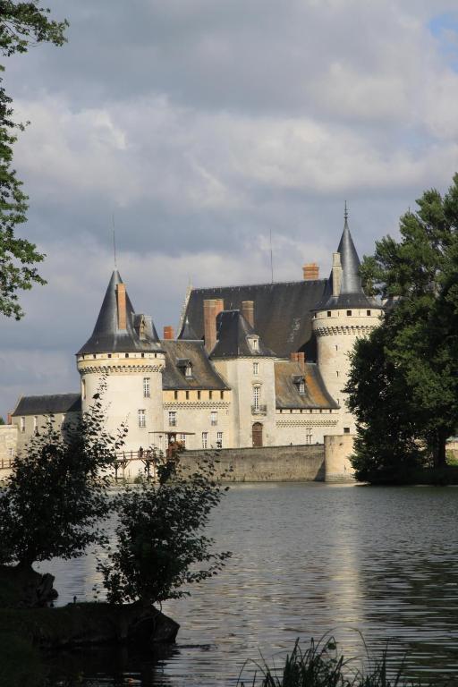 Hotel Henri IV Sully-sur-Loire Zewnętrze zdjęcie